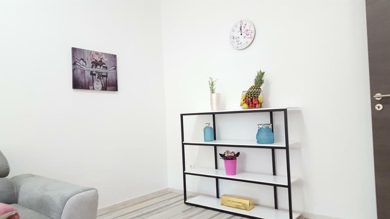 Apartment Imperia *** Пула Экстерьер фото
